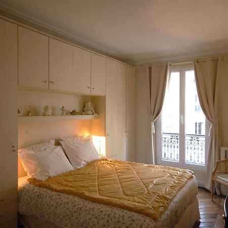 Two-Bedroom Apartment Champs-Elysees Paris Dış mekan fotoğraf