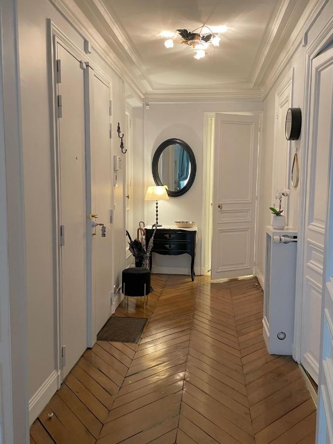 Two-Bedroom Apartment Champs-Elysees Paris Dış mekan fotoğraf