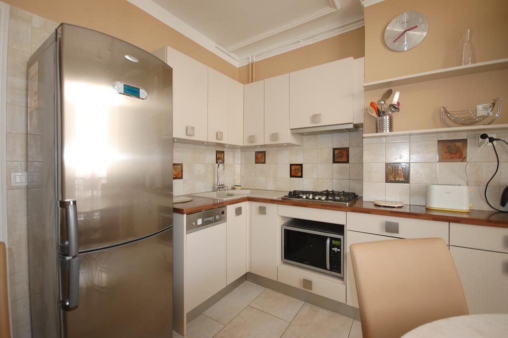 Two-Bedroom Apartment Champs-Elysees Paris Dış mekan fotoğraf